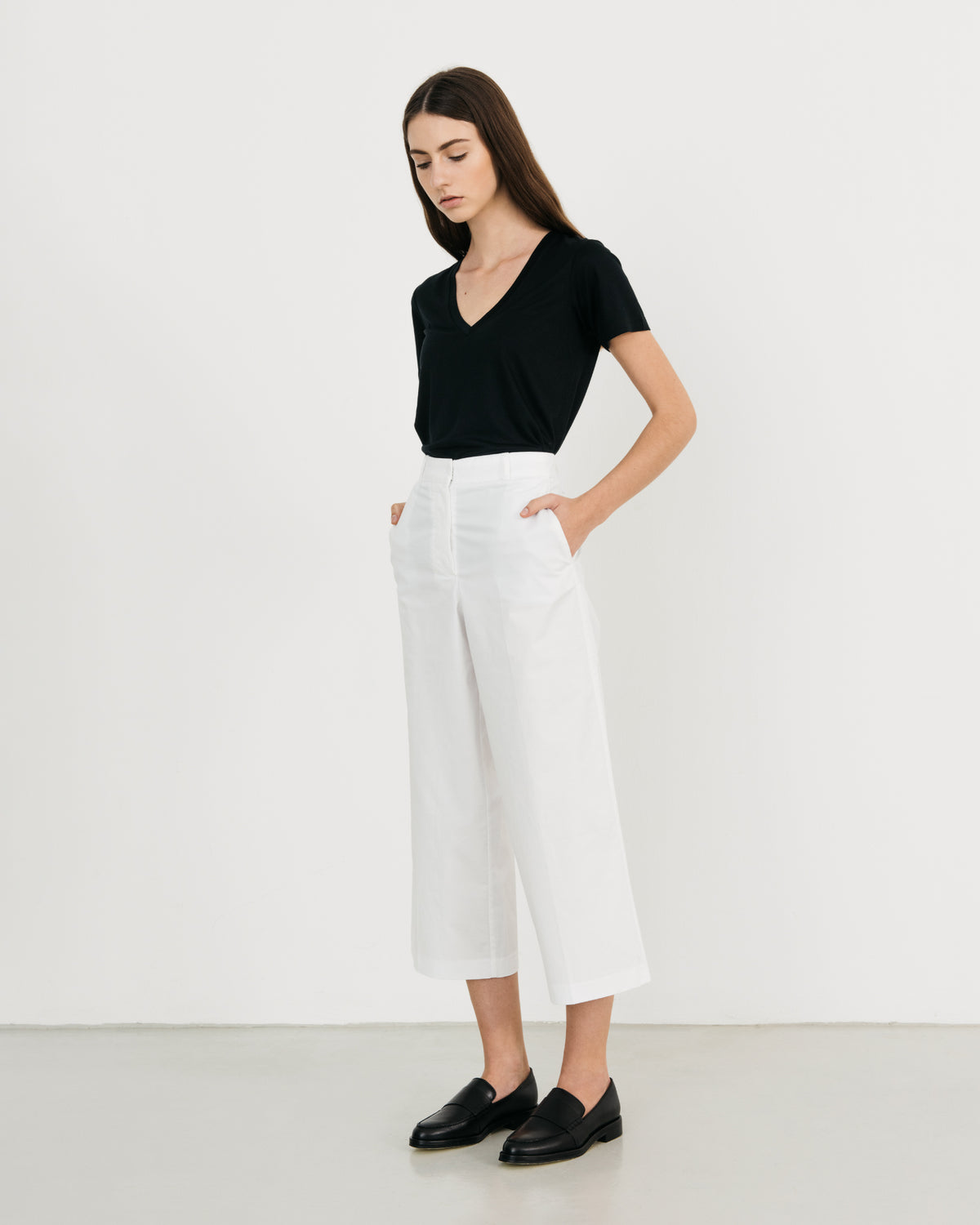 TENCEL™ V Neck Tee T-shirt– SOURCE Collections