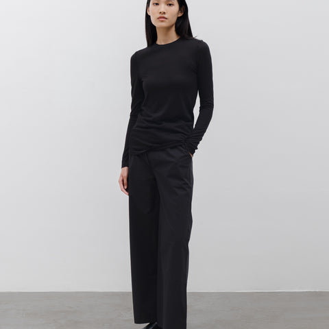 WOMENS LUEN TENCEL LONG SLEEVE TOP IN BLACK