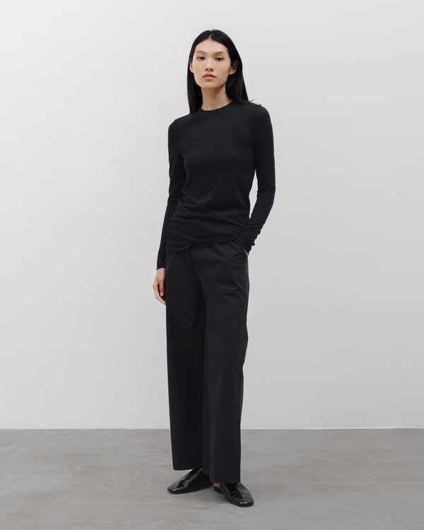 WOMENS LUEN TENCEL LONG SLEEVE TOP IN BLACK