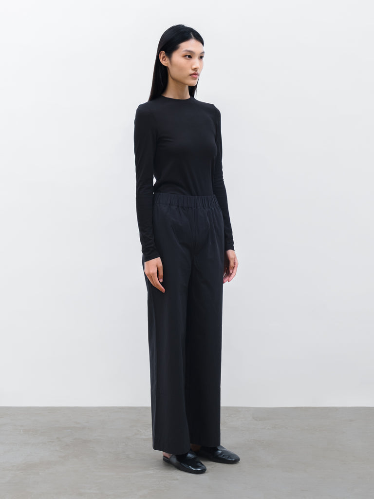 WOMENS LUEN TENCEL LONG SLEEVE TOP IN BLACK