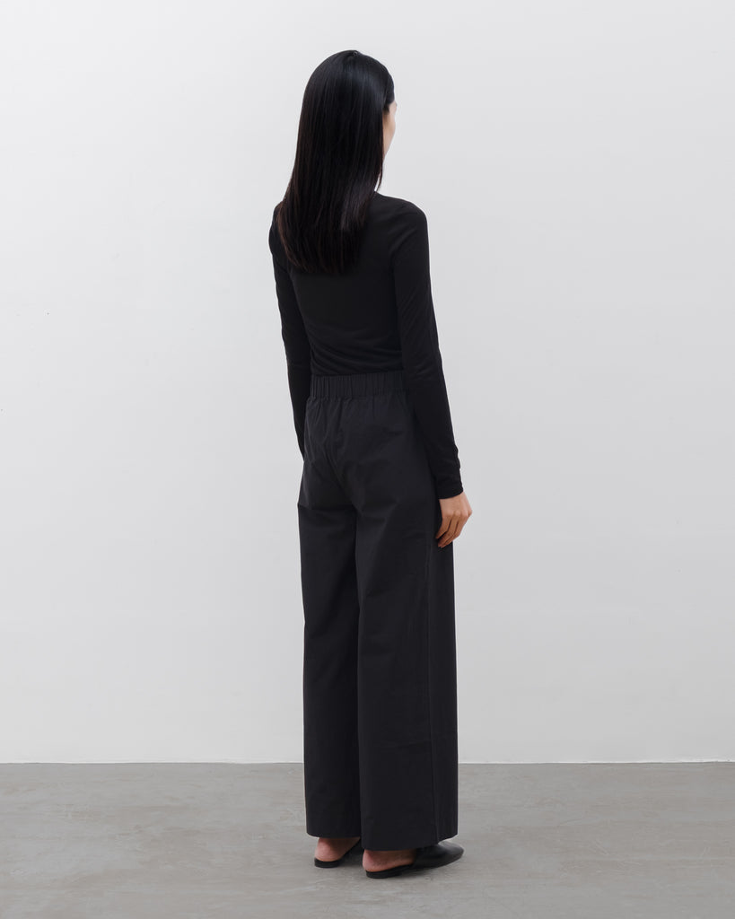 WOMENS LUEN TENCEL LONG SLEEVE TOP IN BLACK